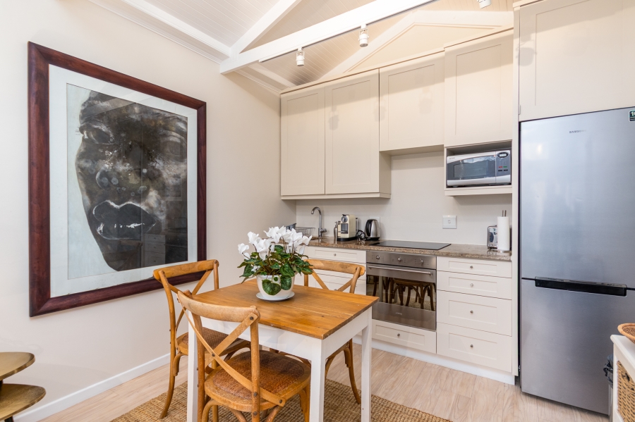 To Let 2 Bedroom Property for Rent in Claremont Upper Western Cape